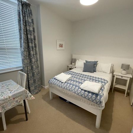 Lovely Seafront 2 Bedroom Apartment 4 Aberdyfi Buitenkant foto